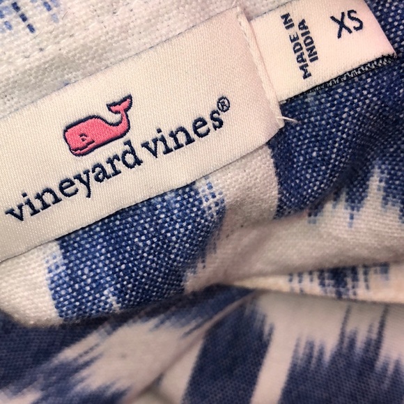 Vineyard Vines size xsmall blue print Preppy top - Picture 4 of 5